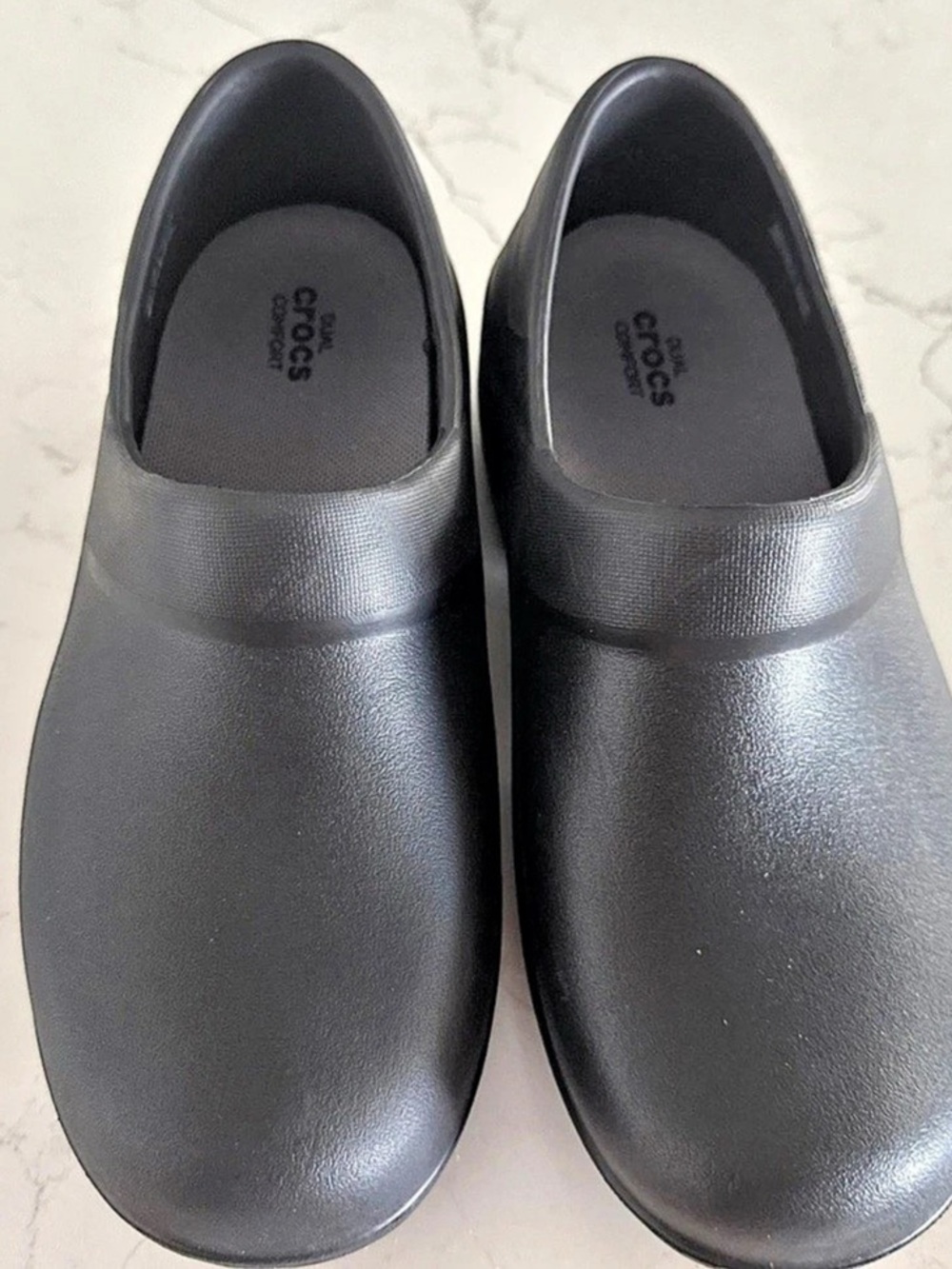 CROCS Dual comfort slip -resistant work clogs Woman’s Size 7w